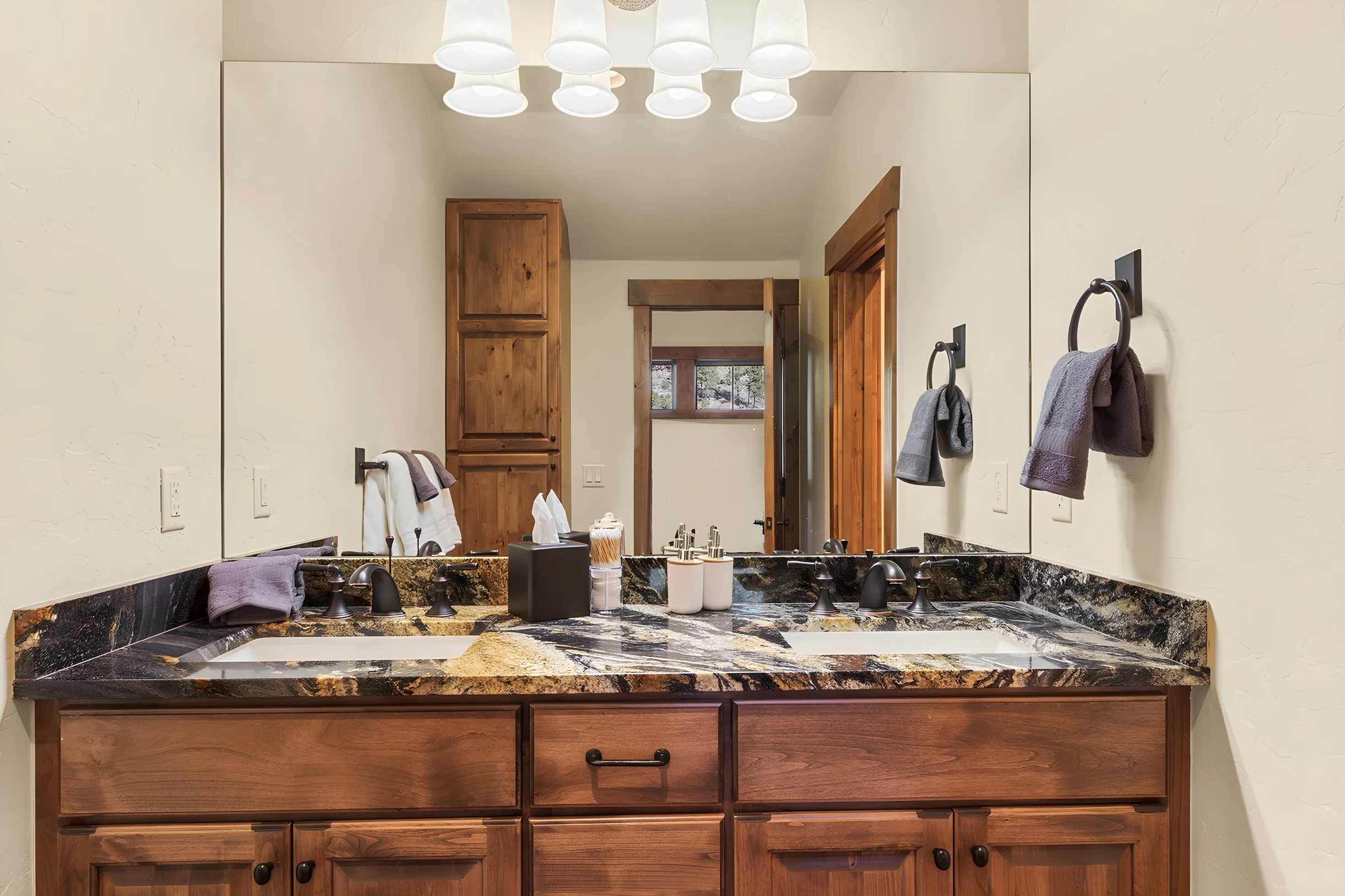 Wander Dillon Peaks #28