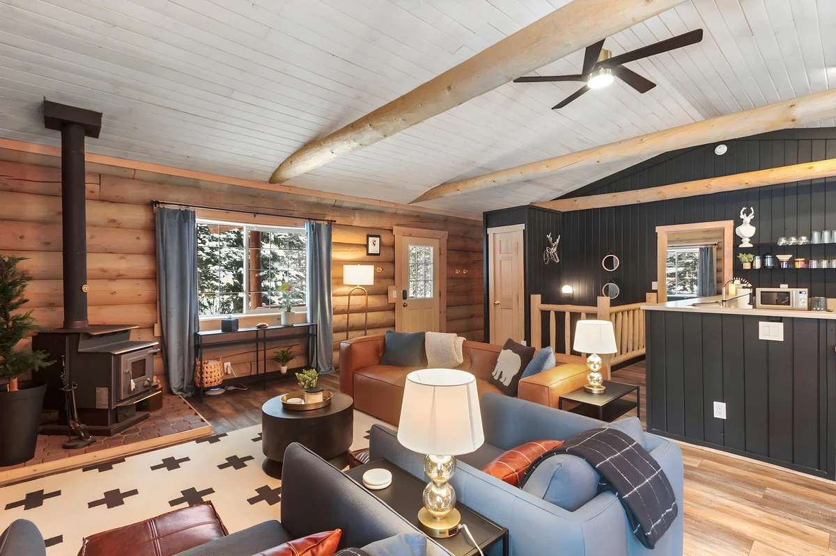 Wander Breckenridge Peakside