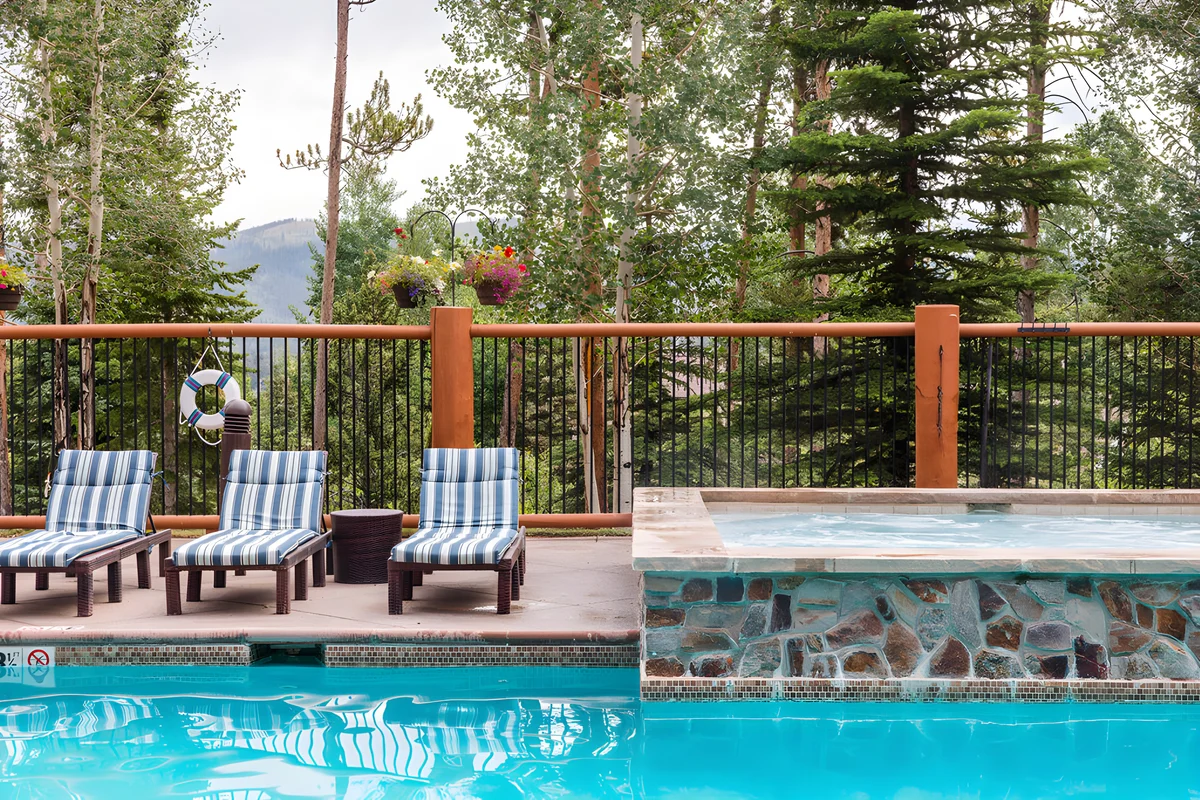 Wander Breckenridge Summit Retreat