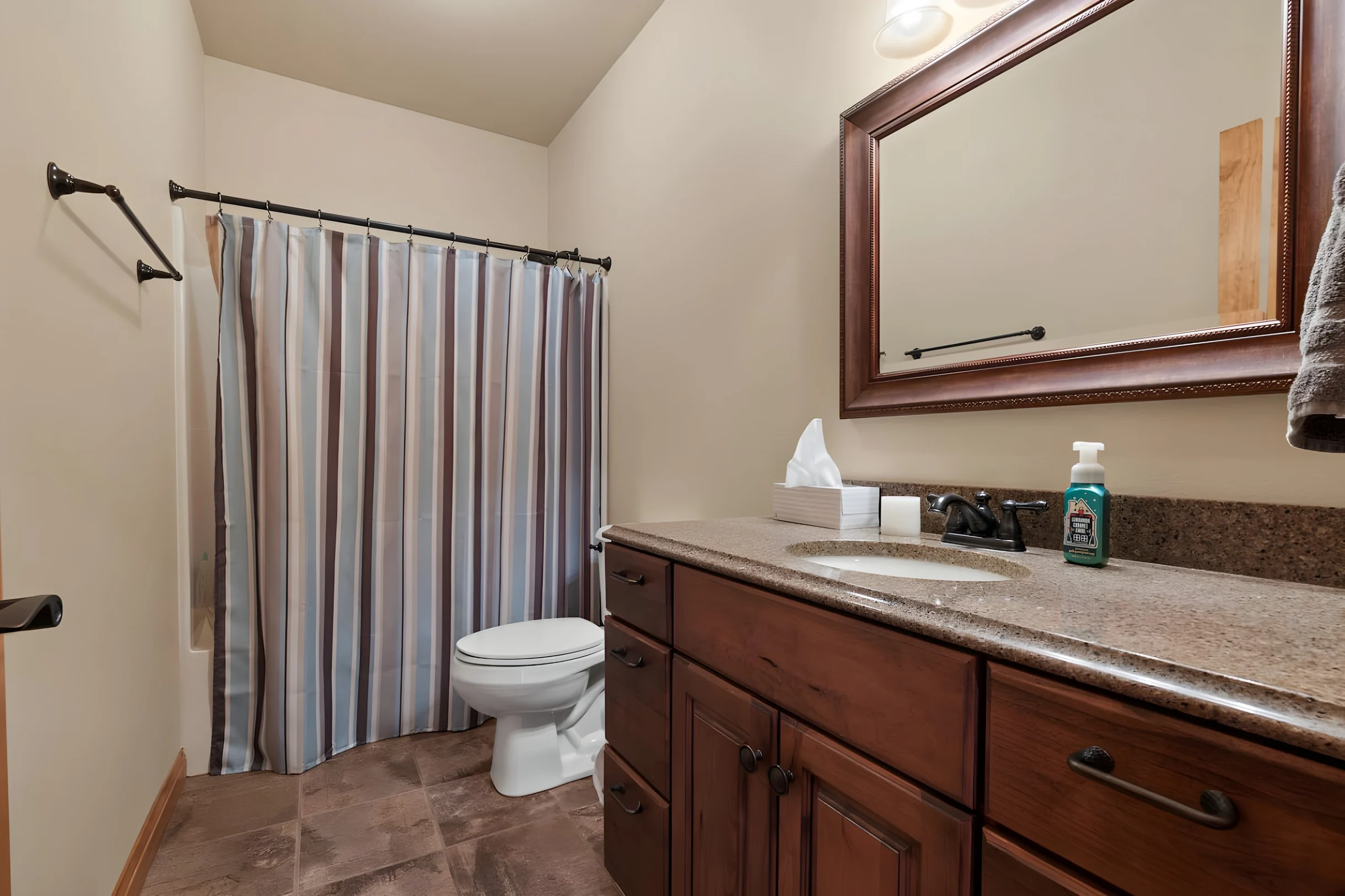 Largest Black Hills Lodge - Sleeps 30 - 13 Bedroom #36