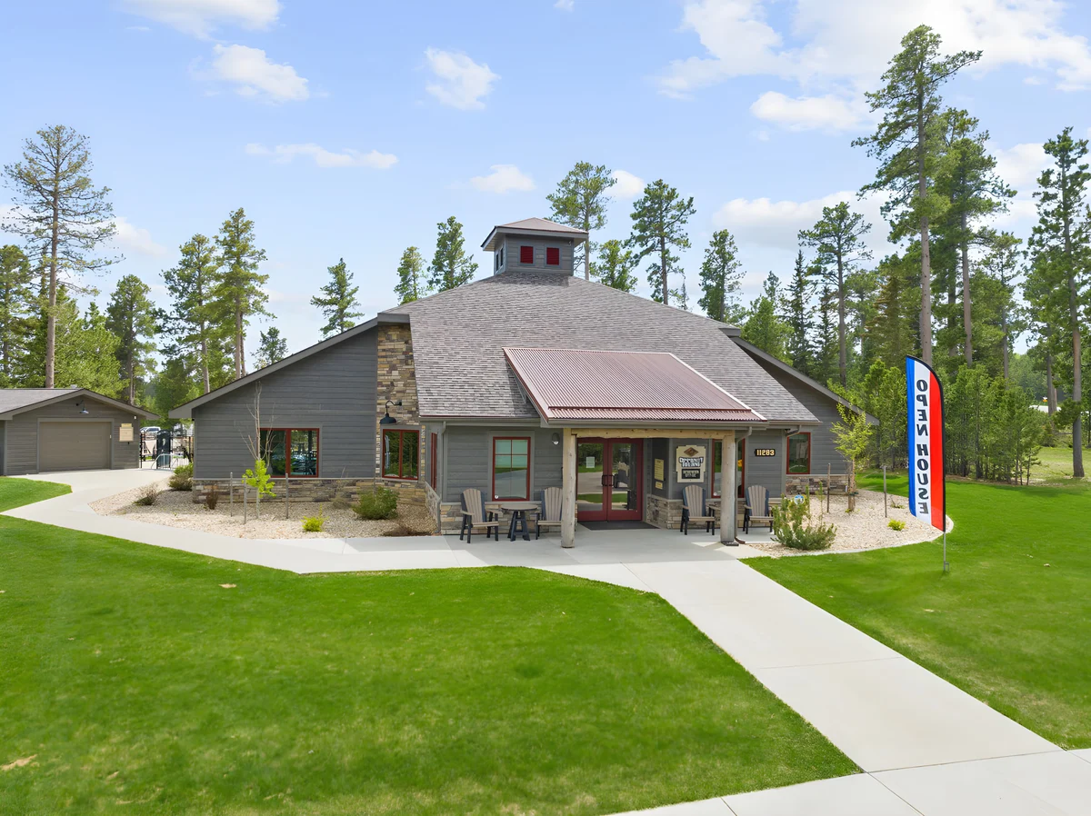 Wander Lead Blackhills Retreat