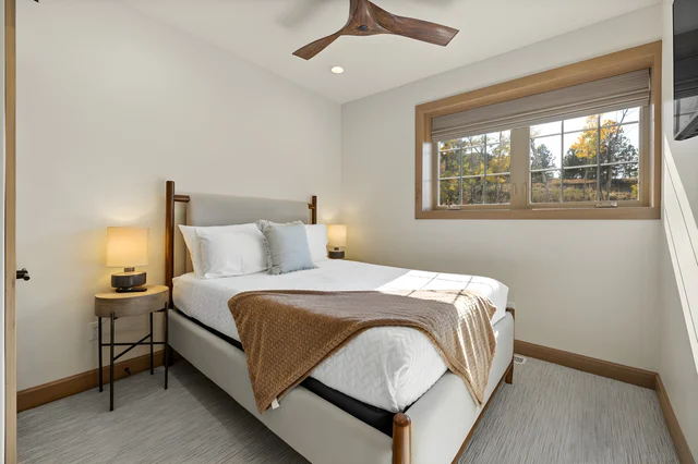 Bedroom 6 image 1