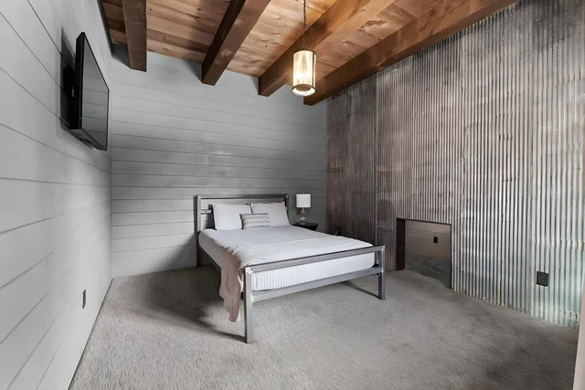 Bedroom 3 image 1