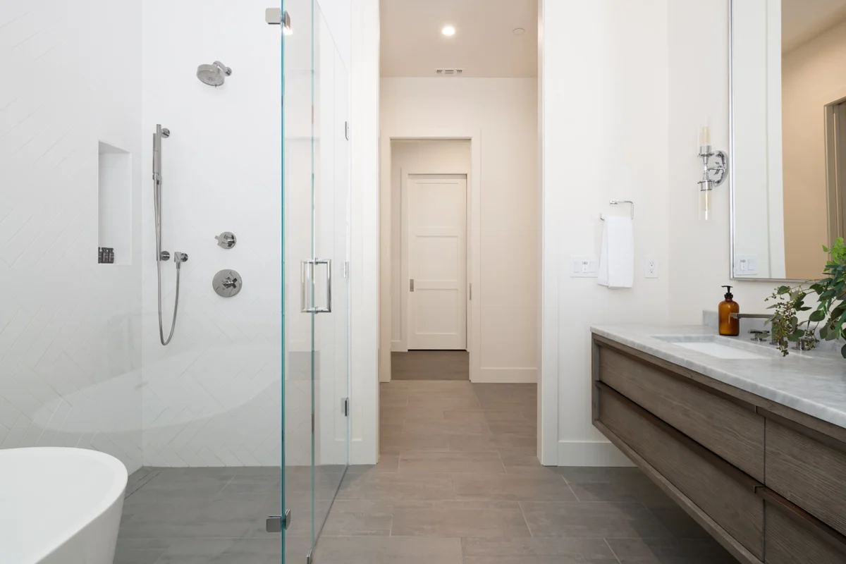 Wander Sonoma Valley Vineyards