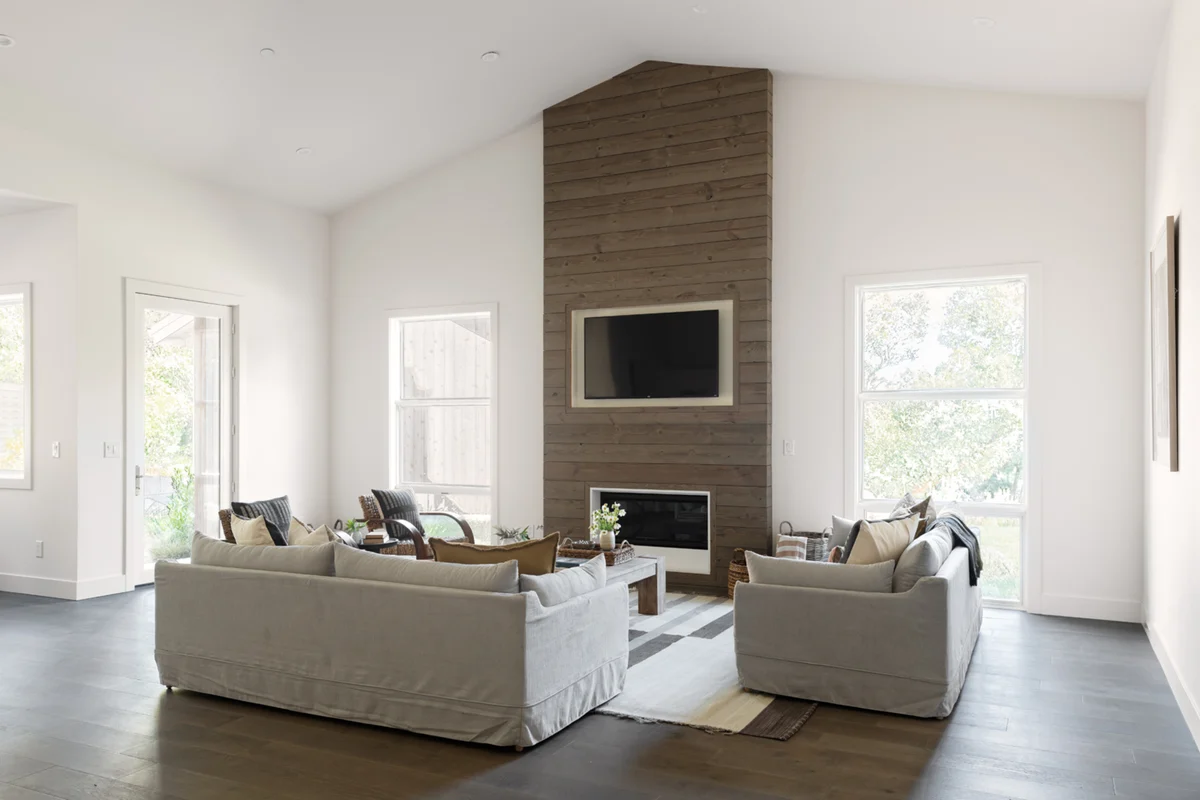 Wander Sonoma Valley Vineyards