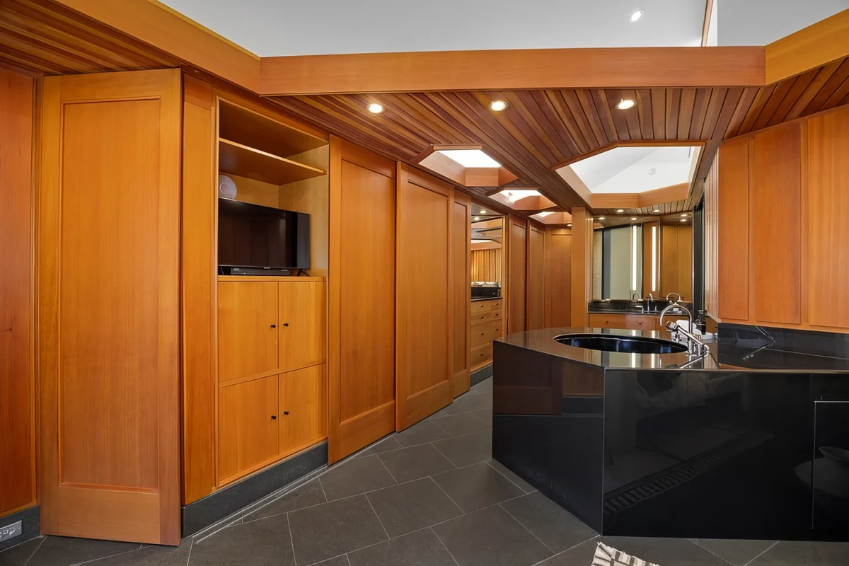 Chuckanut Point Villa #4
