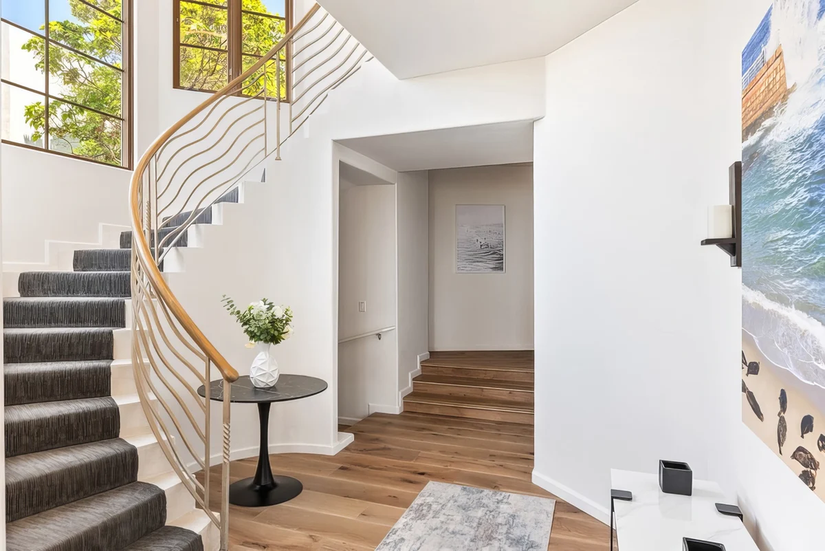 Wander La Jolla Lookout