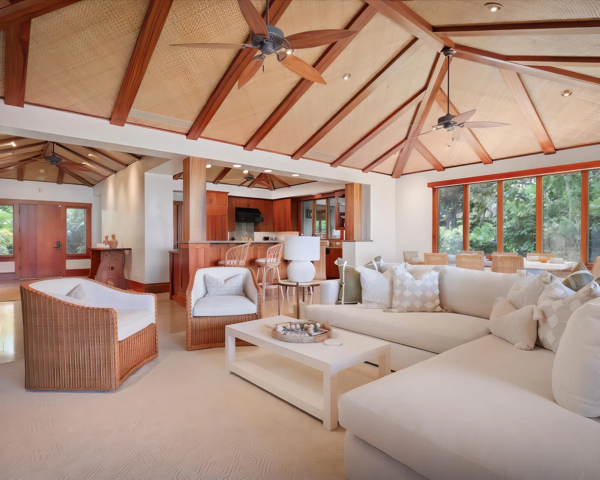 Wander Kailua Kona Lush