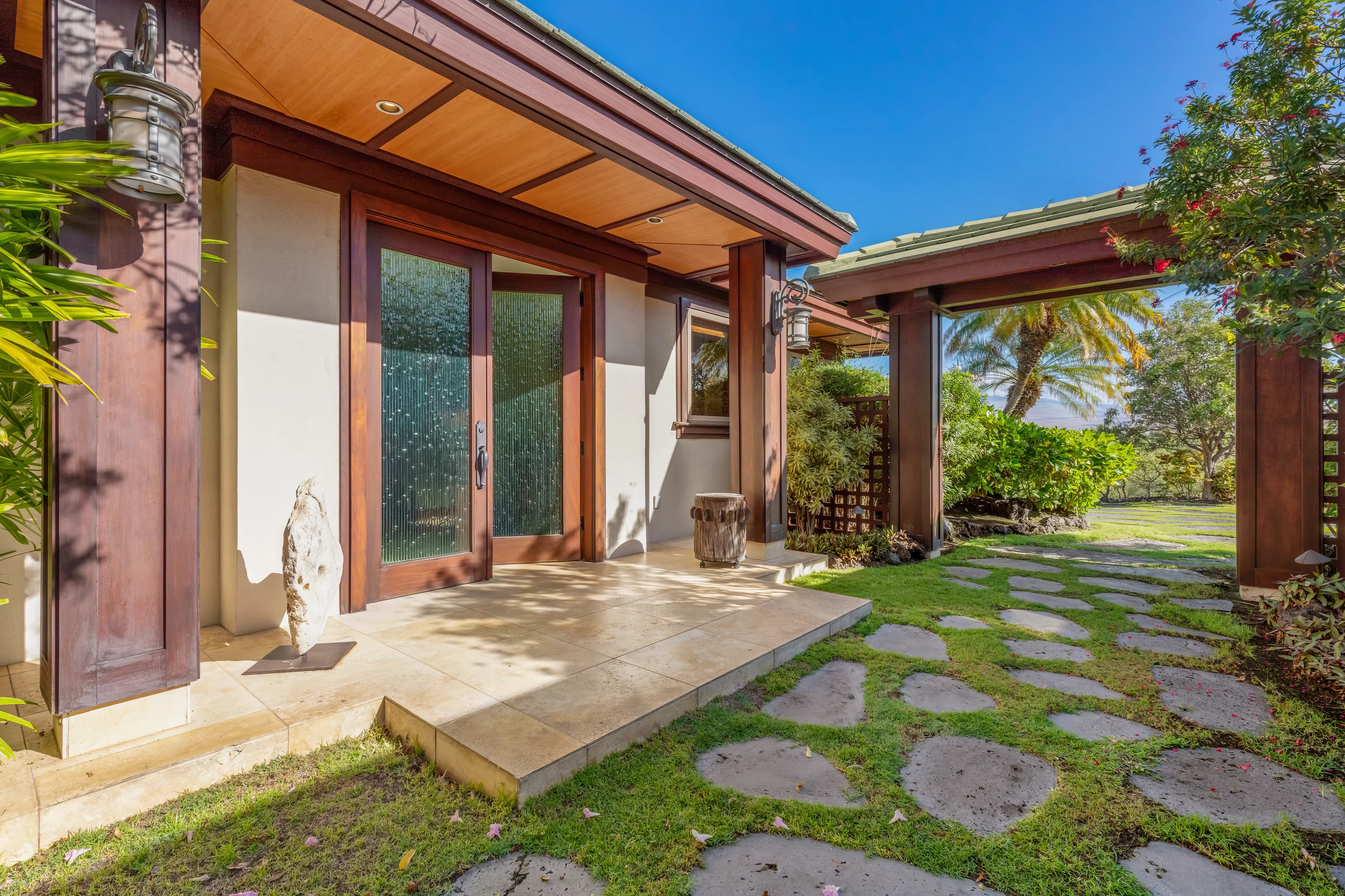 Wander Kamuela Peace #5