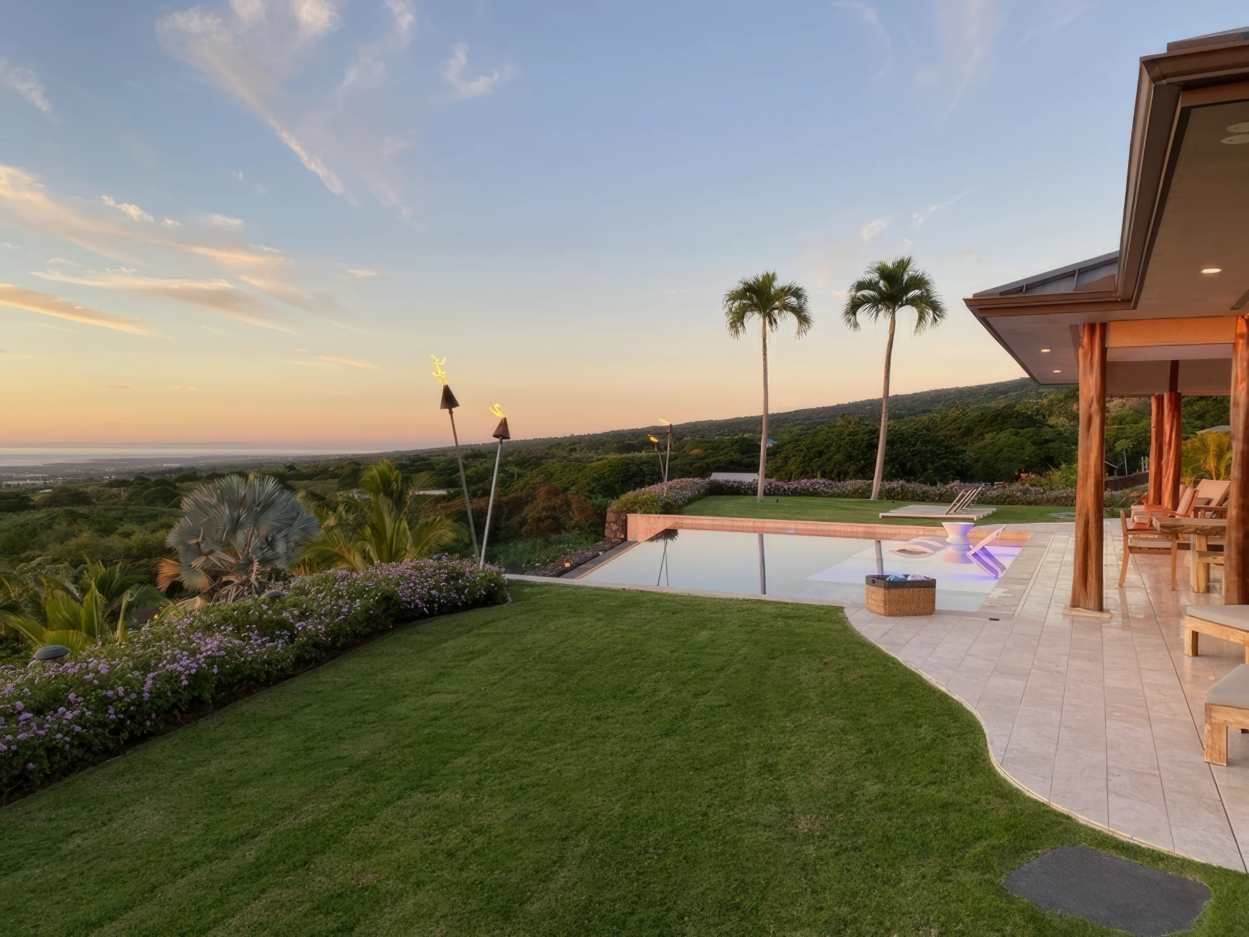 Wander Kailua Kona Coral #4