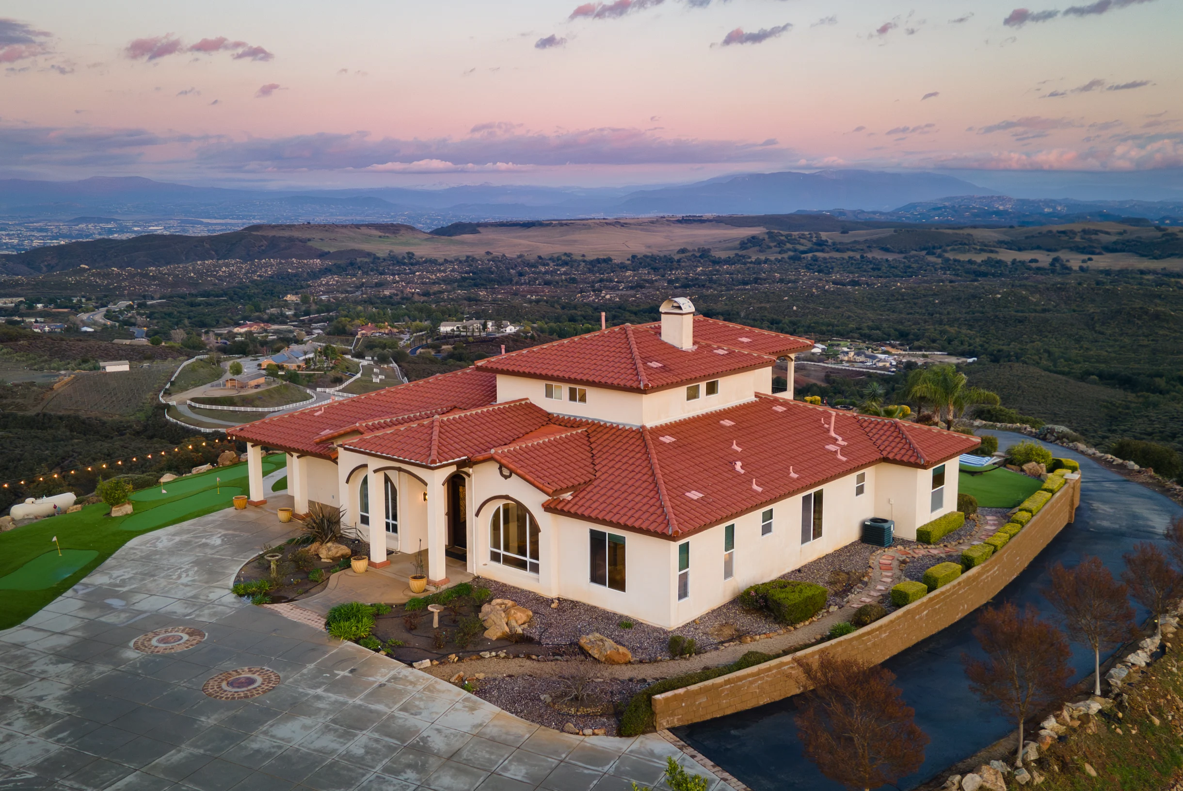 Wander Murrieta Mountains