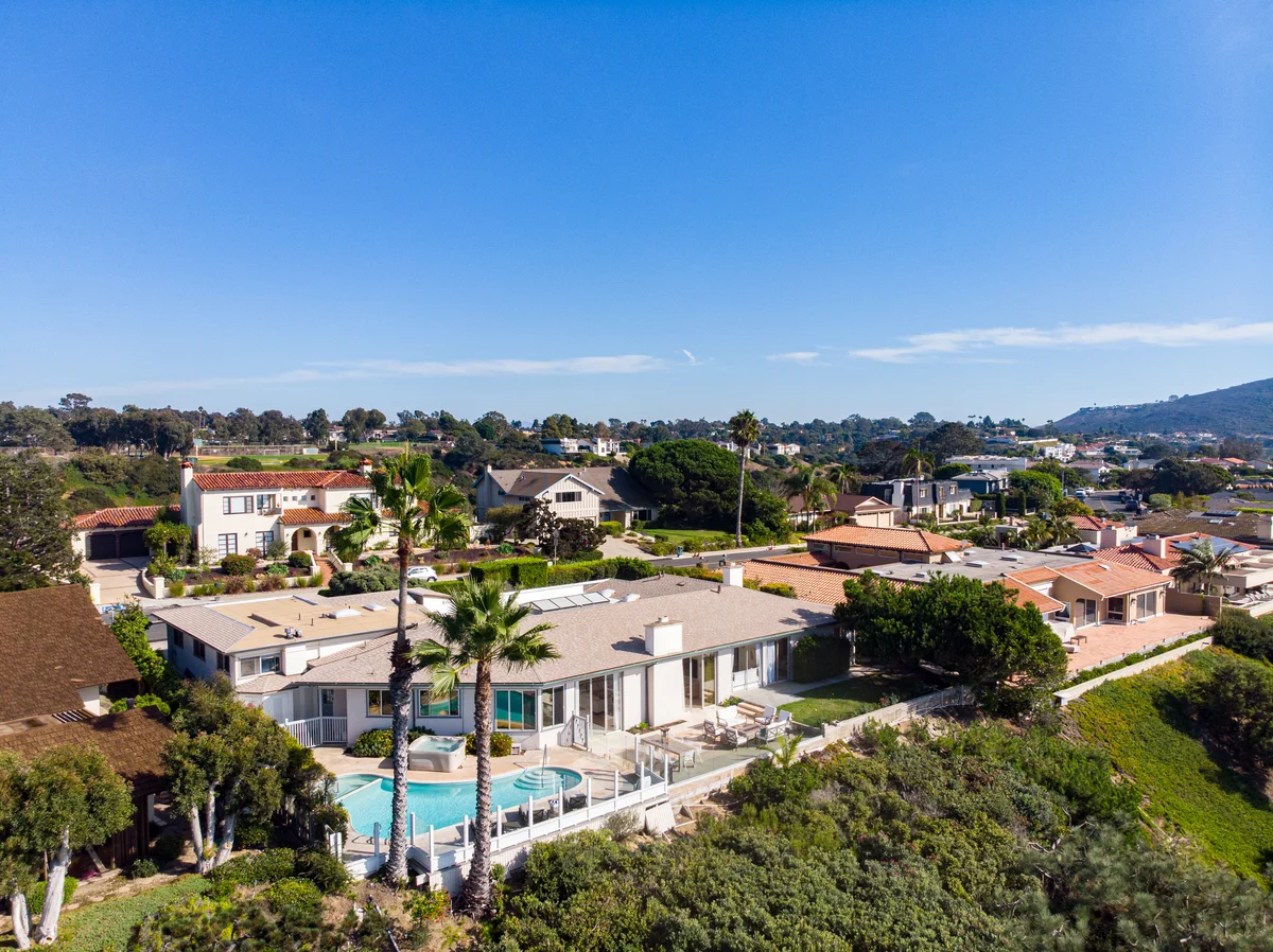 Wander La Jolla Glades