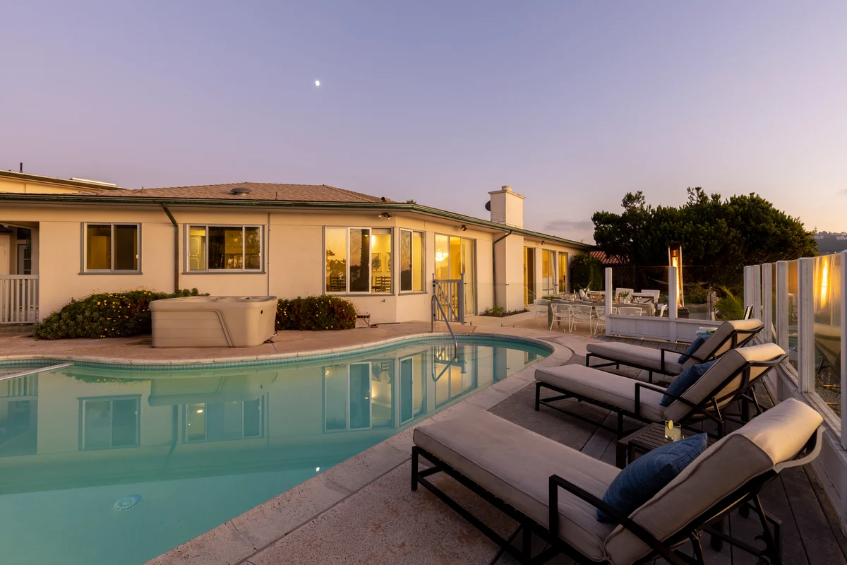 Wander La Jolla Glades