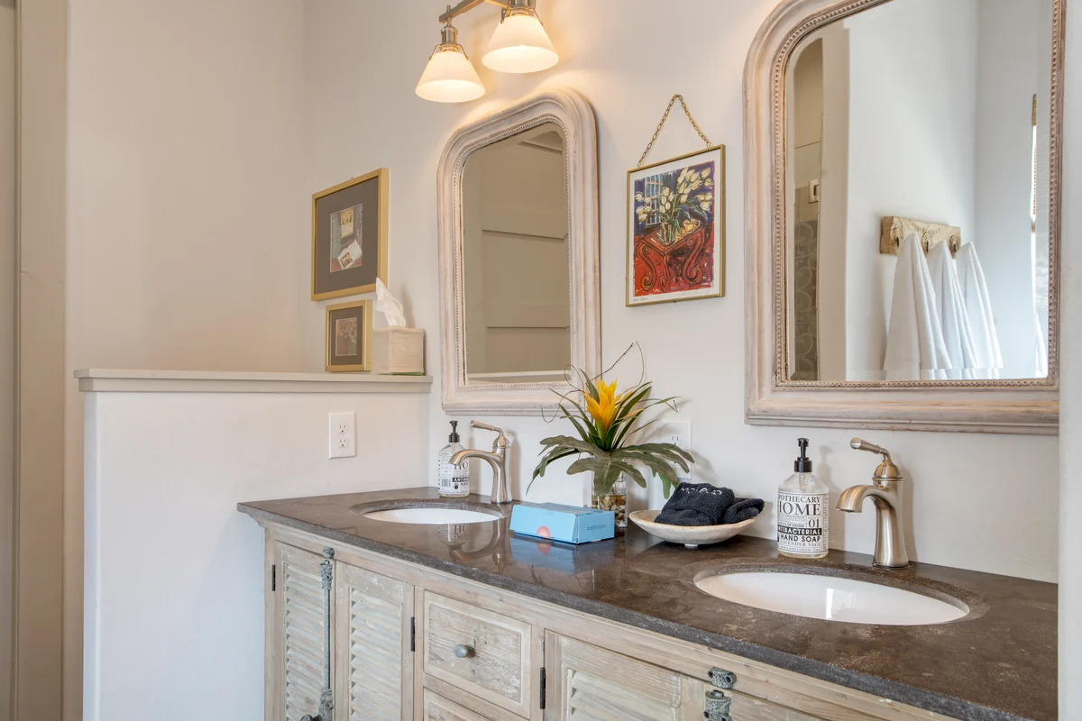 Wander Dripping Springs Canyon