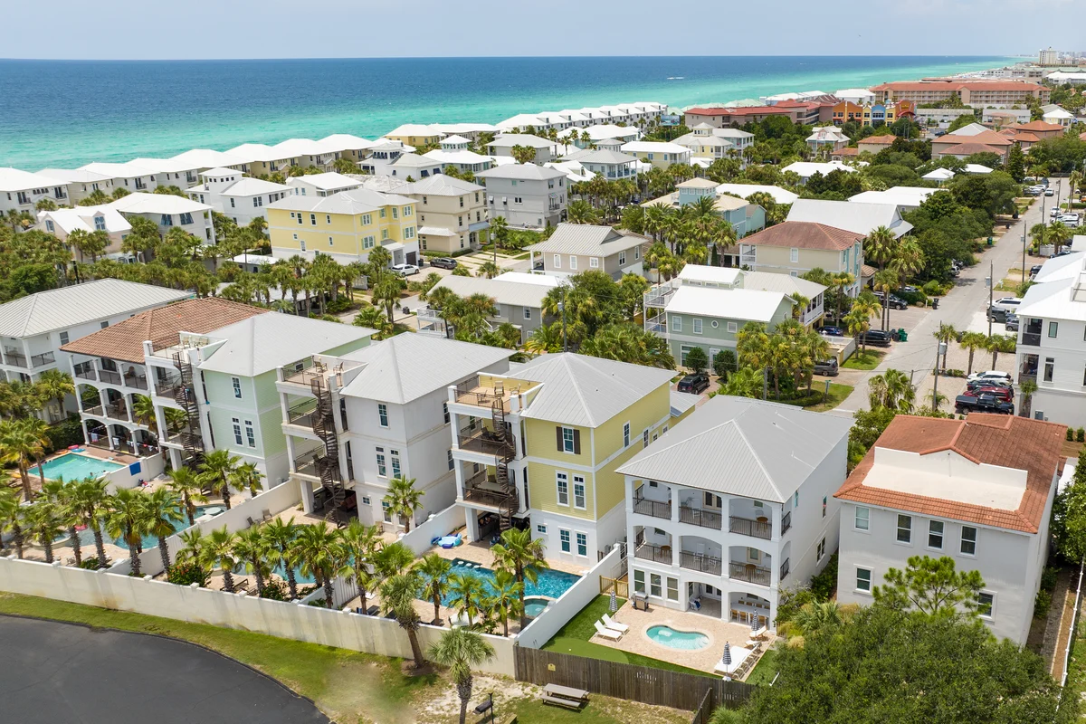 Wander Miramar Bayshore