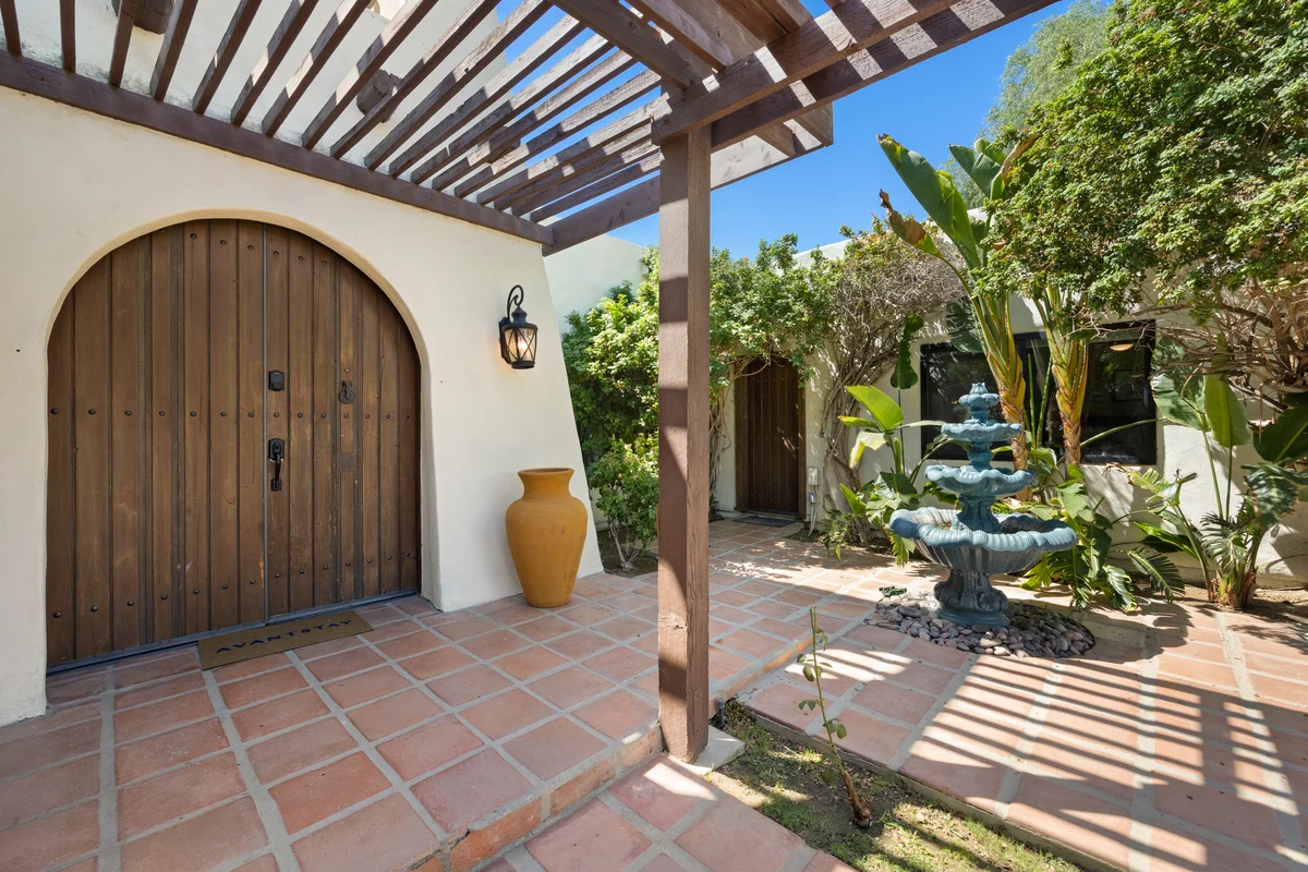 Wander Bermuda Dunes Oasis