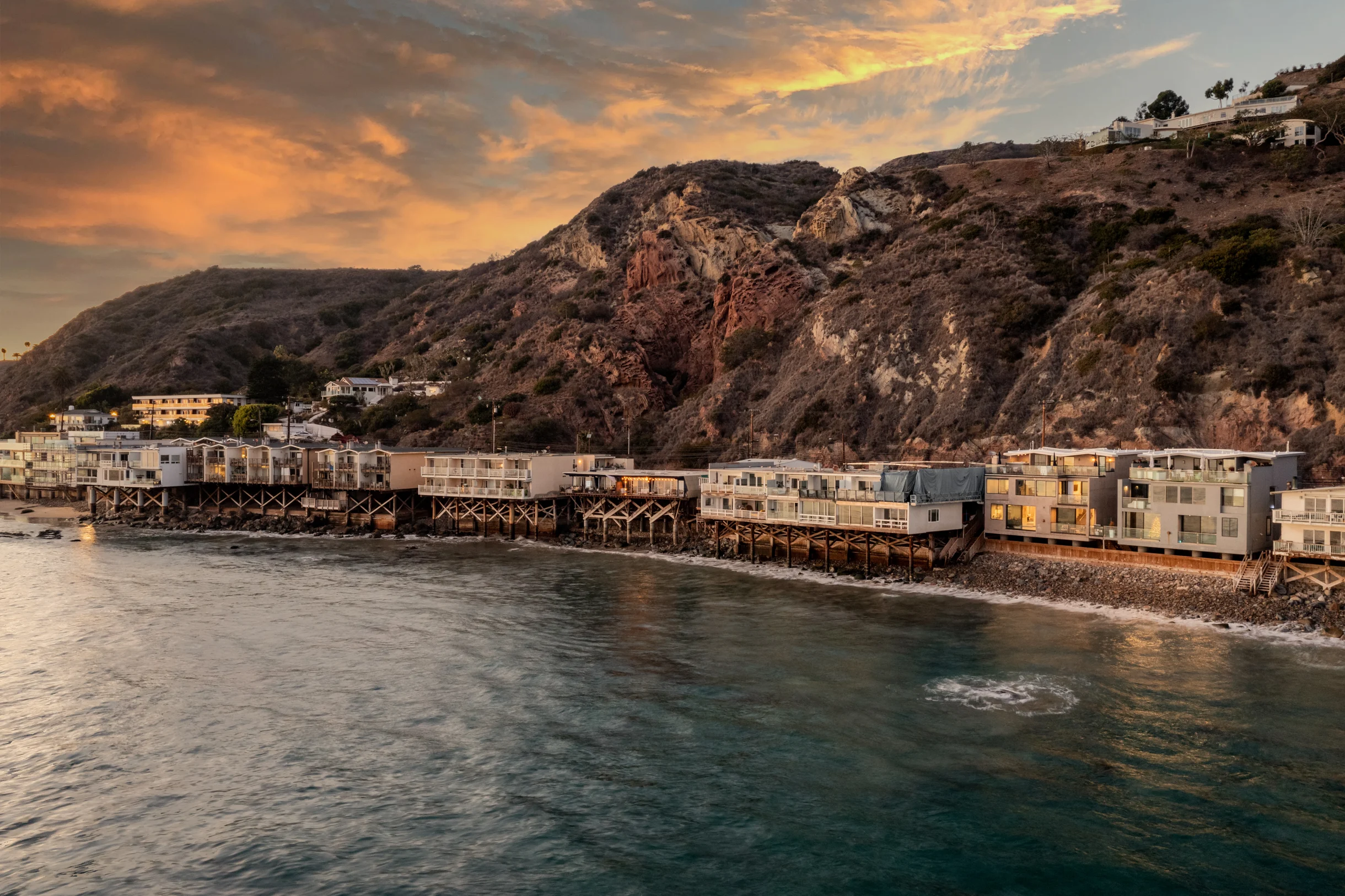 Wander Malibu Cove Retreat