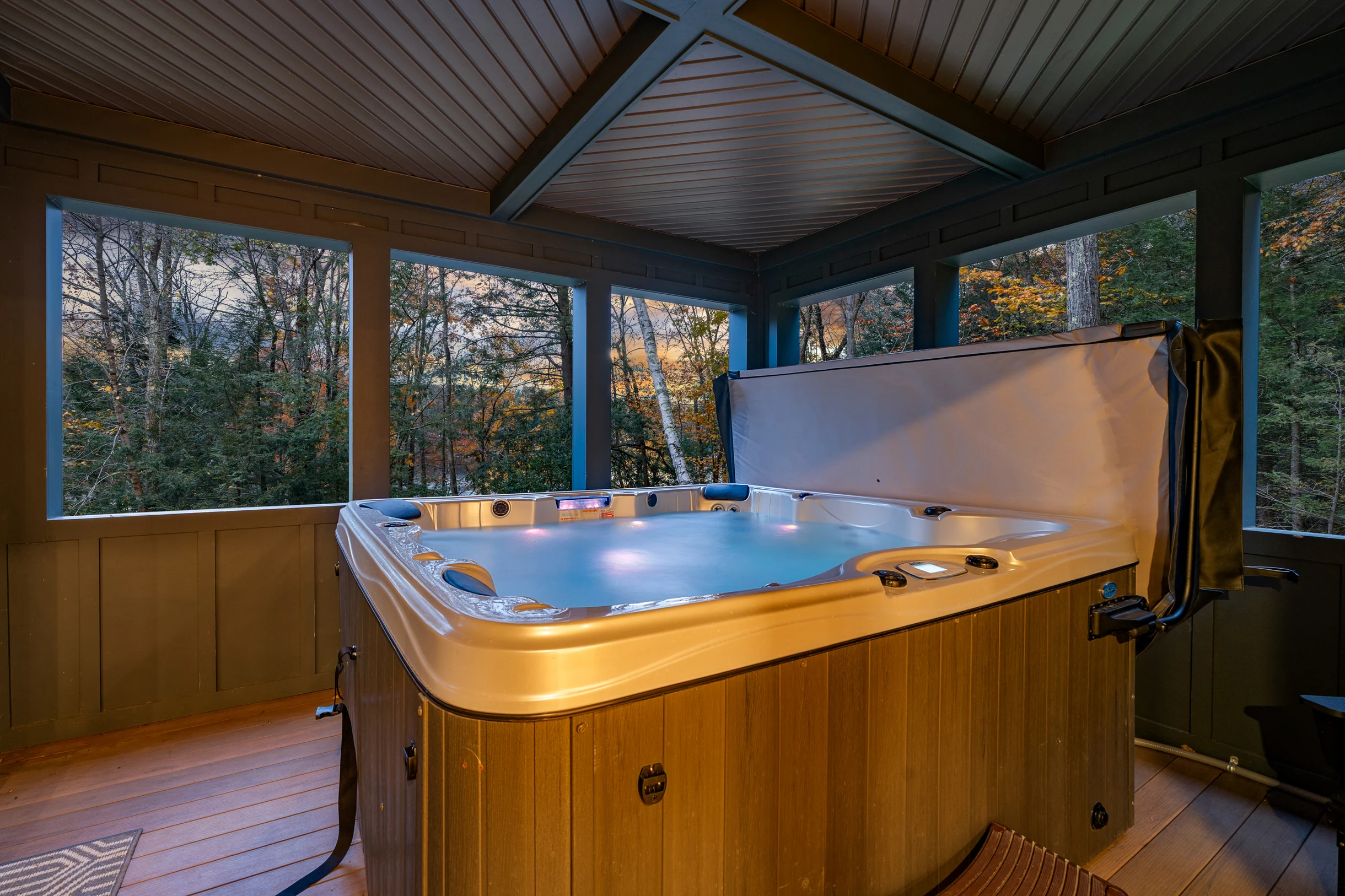 Wander Monterey Lakeview #2