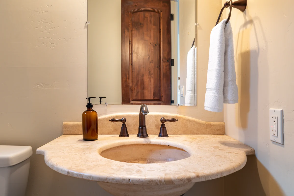 Wander Sedona Vortex Views