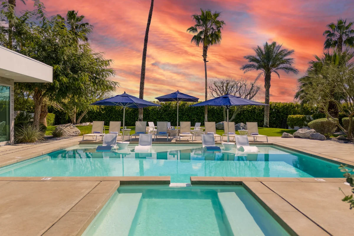 Wander La Quinta Oasis