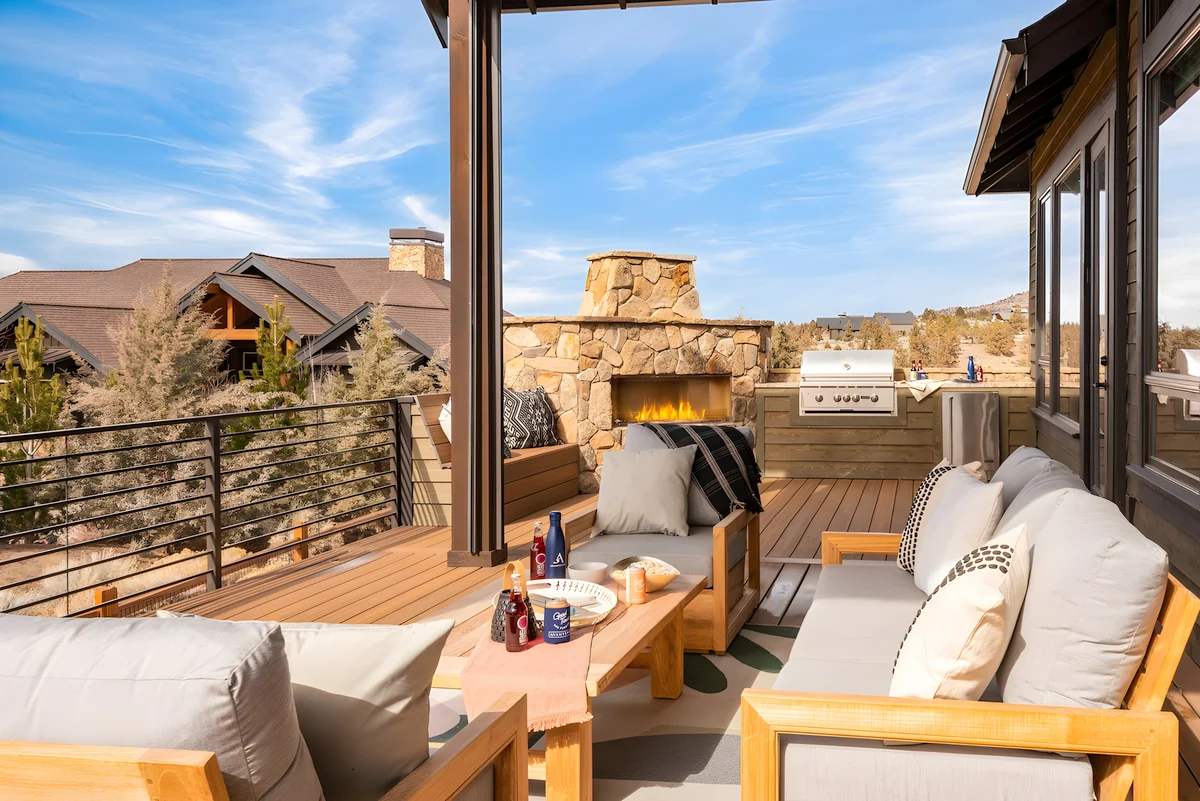 Wander Powell Butte Canyons