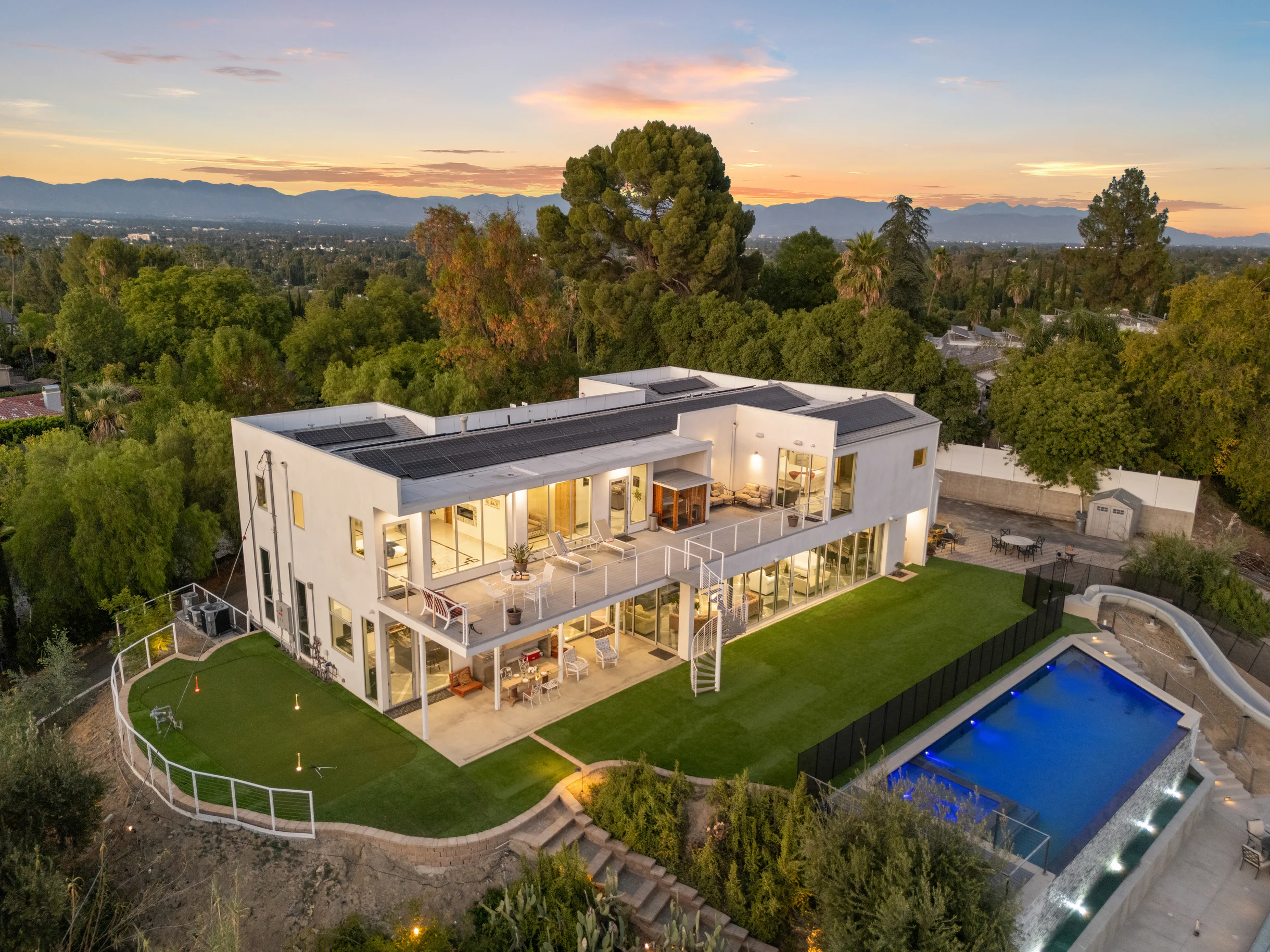 Wander Woodland Hills Estate