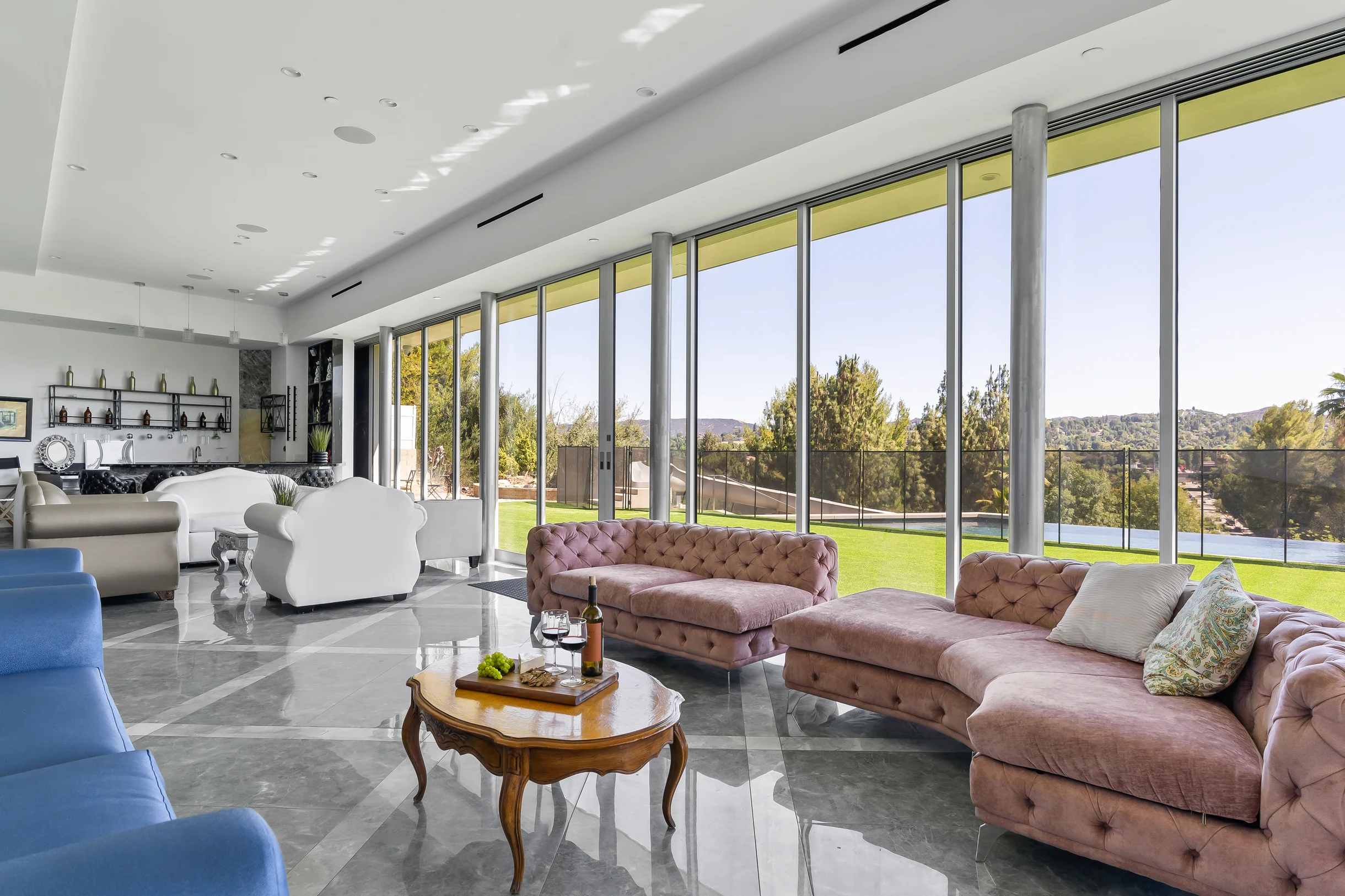 Wander Woodland Hills Estate #3