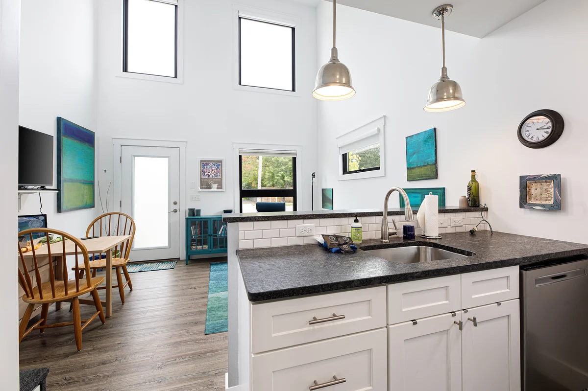 Apartment in Traverse City property photo 5