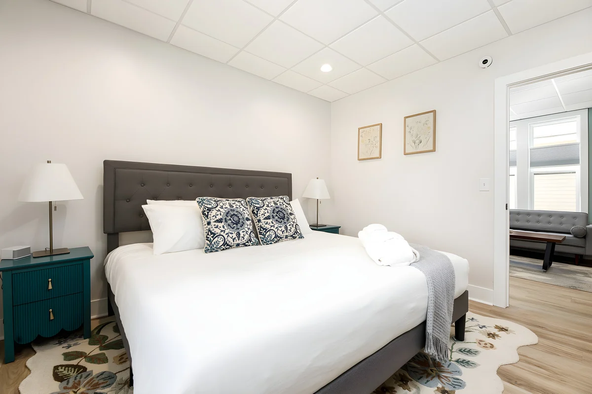 Bedroom 1 image 1