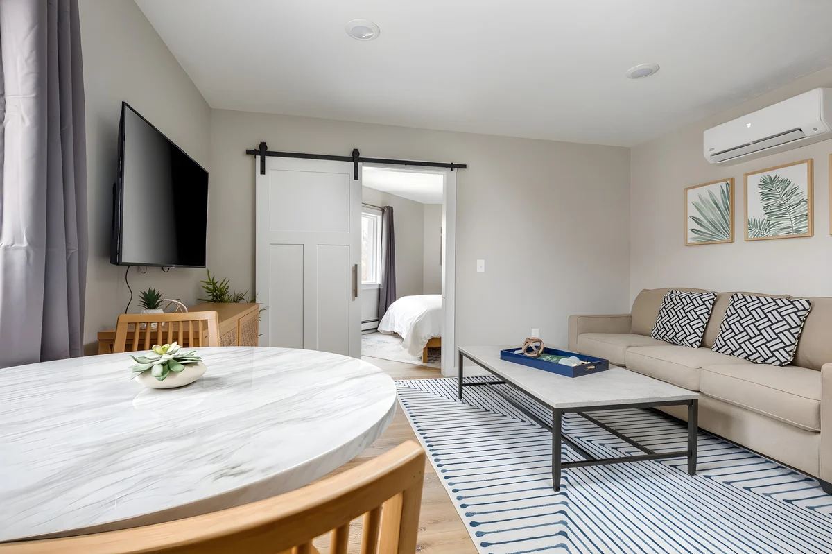 Apartment in Traverse City property photo 5