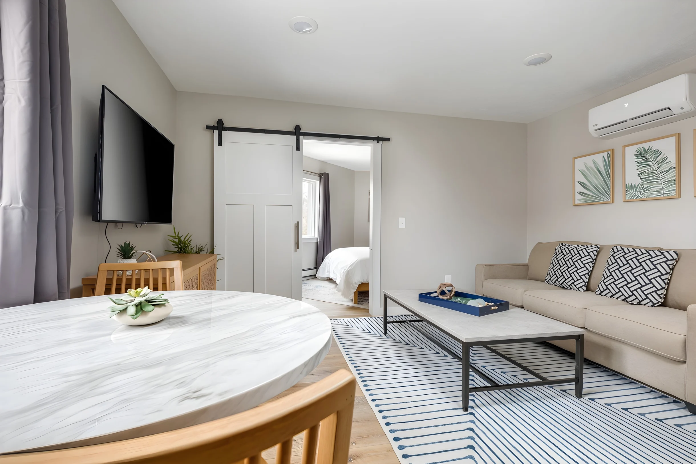 Apartment in Traverse City property photo 5