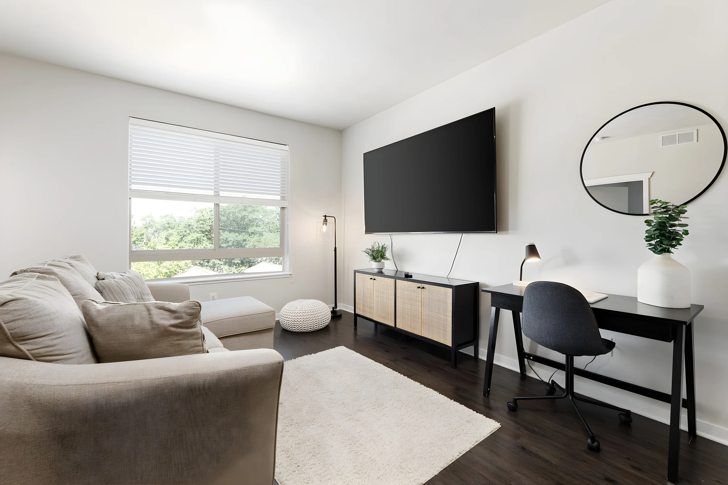 Apartment in Traverse City property photo 2