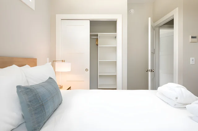 Bedroom 1 image 1