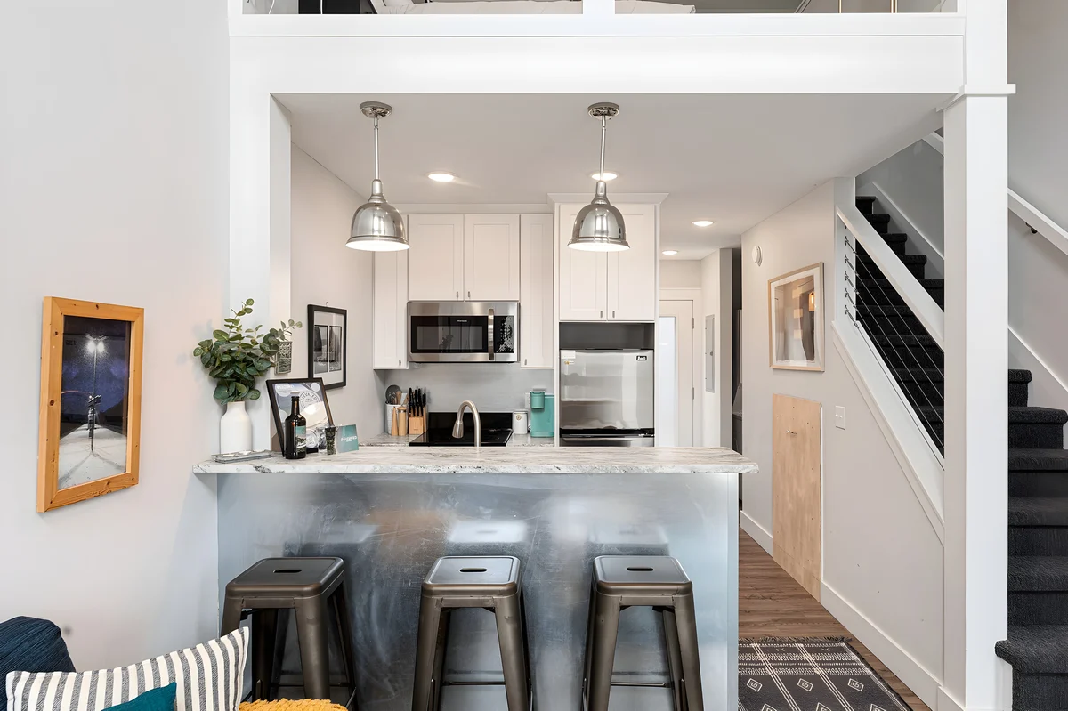 Apartment in Traverse City property photo 2