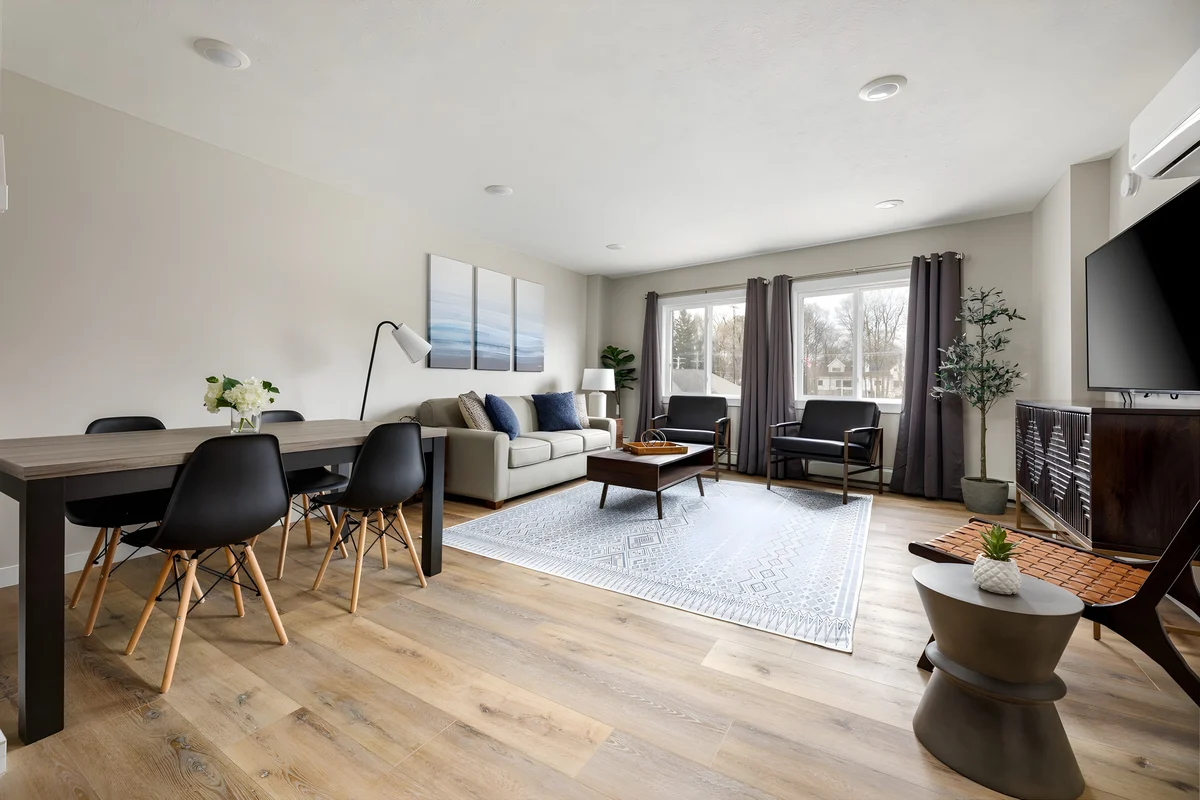 Apartment in Traverse City property photo 3