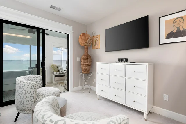 Bedroom 3 image 1