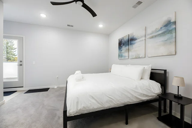 Bedroom 2 image 1