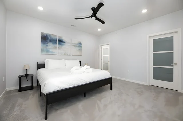 Bedroom 1 image 1