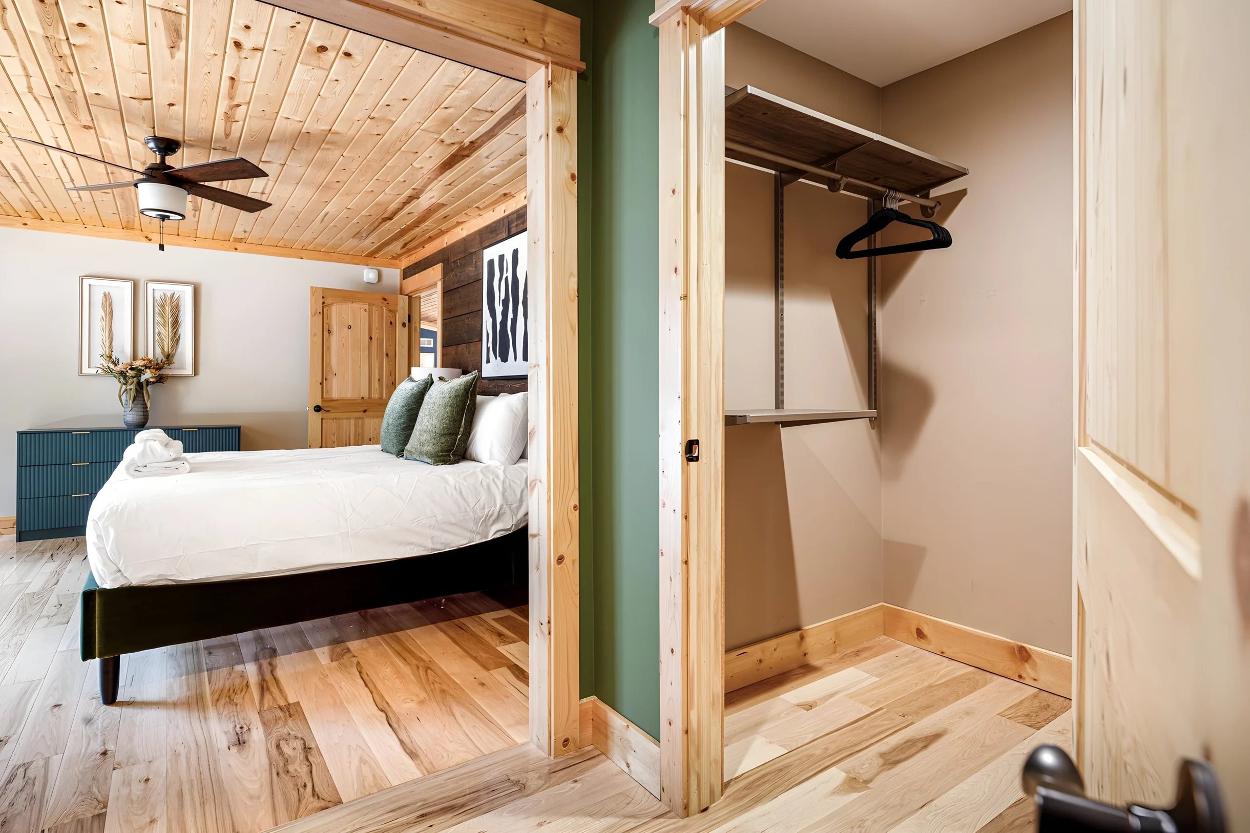 Wander Interlochen Lake Louise #30