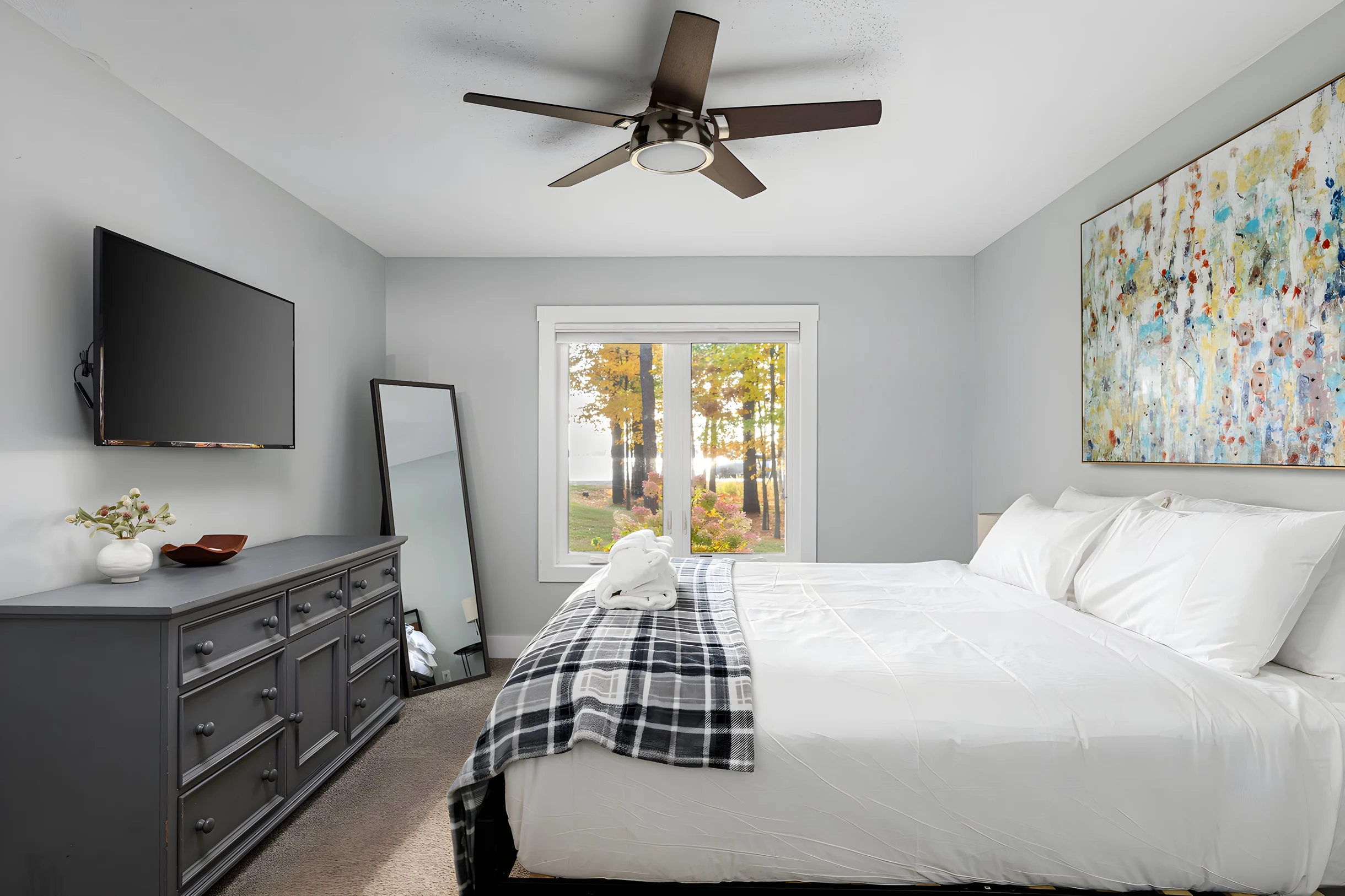 Home in Traverse City property photo 4