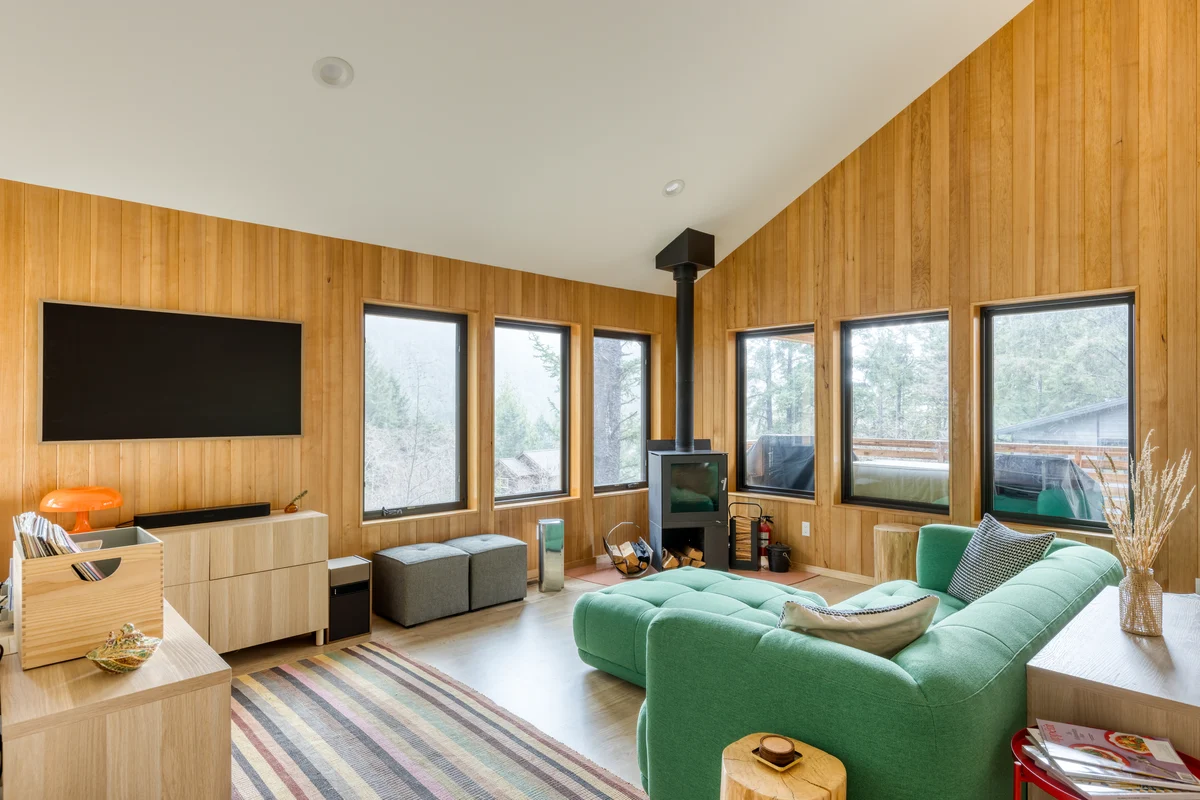 Wander Arch Cape Beach