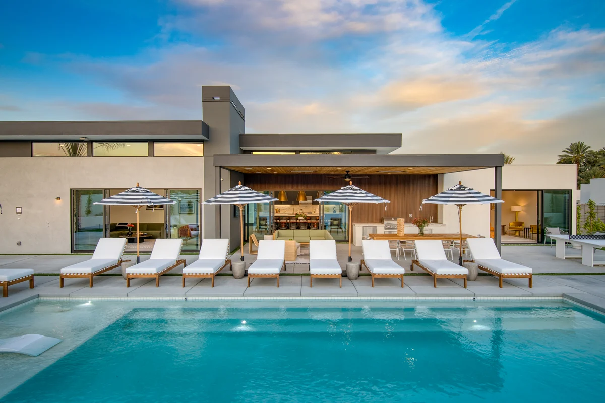 Wander La Quinta Palms