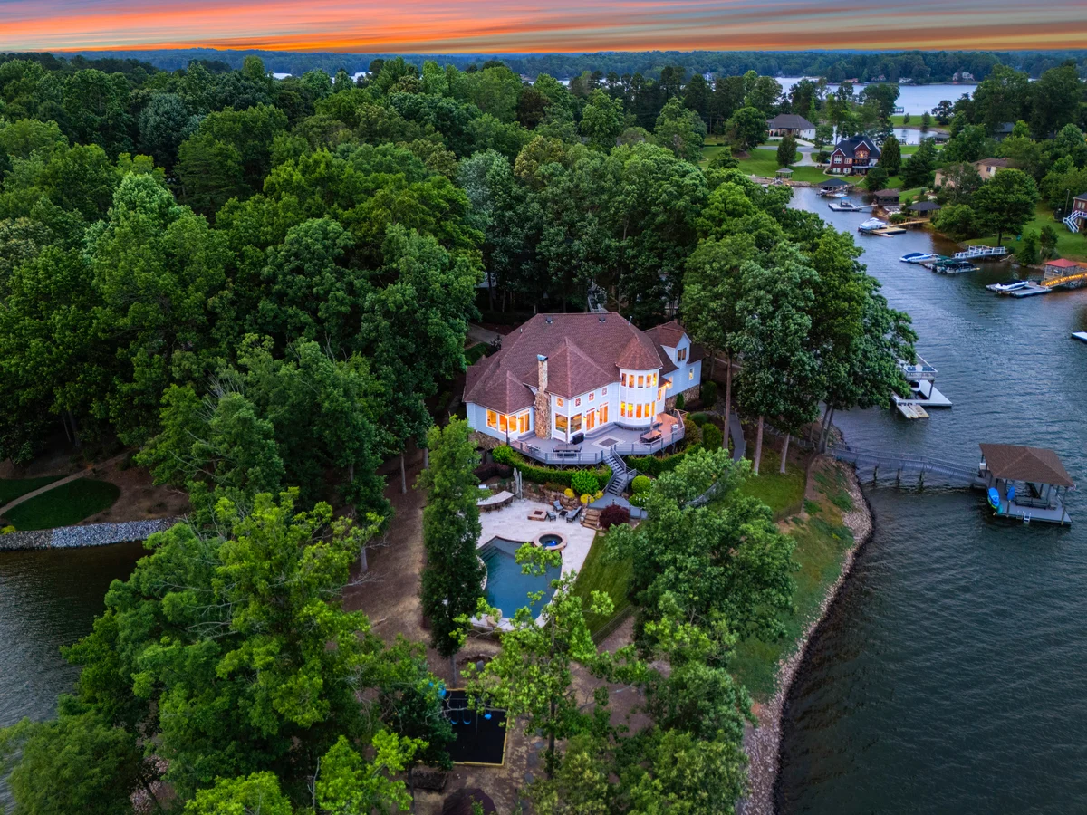 Wander Lake Norman Cove