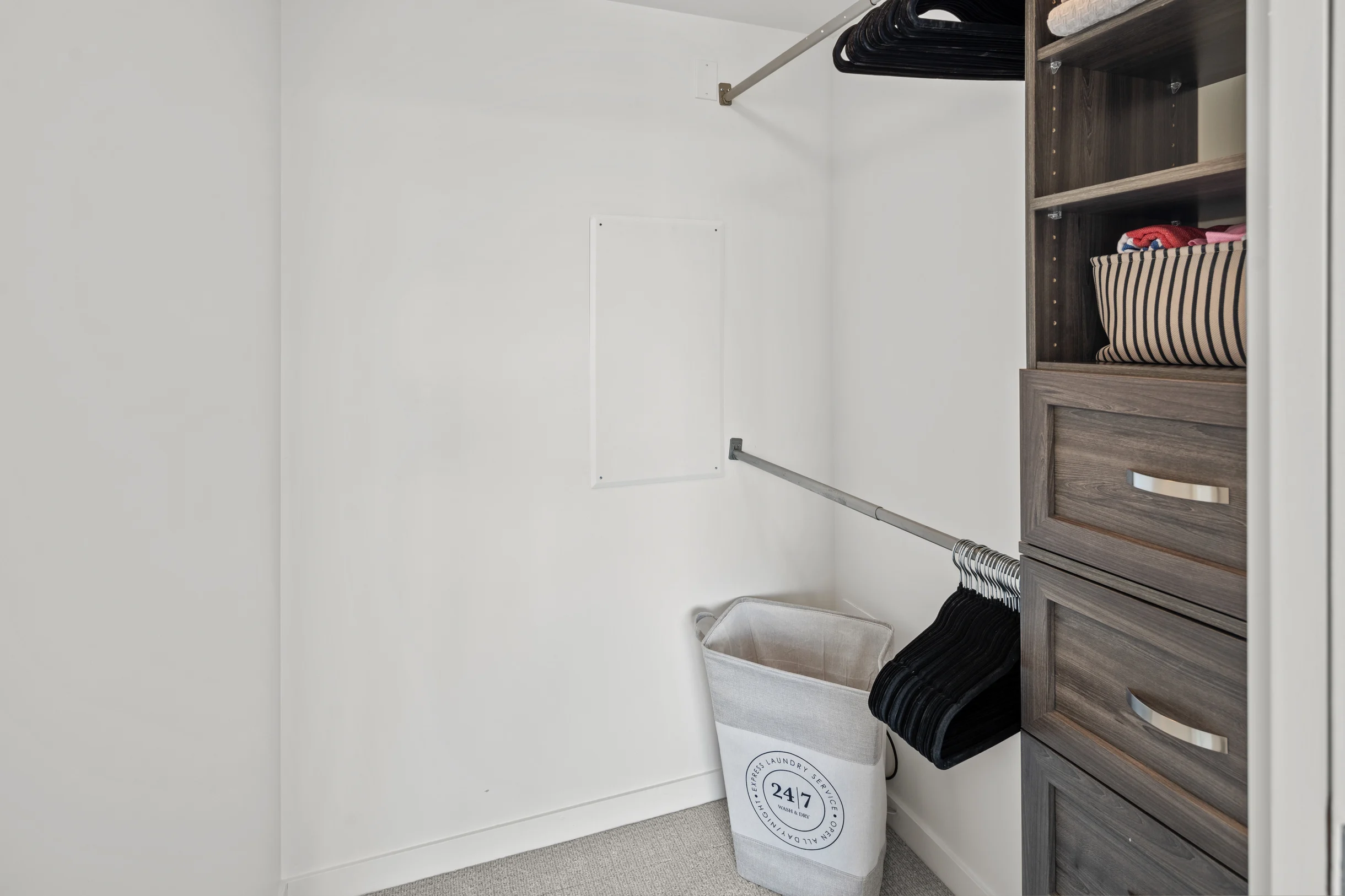 Wander Victoria Crest #28