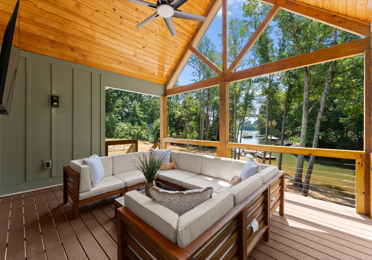 Wander Mooresville Shores