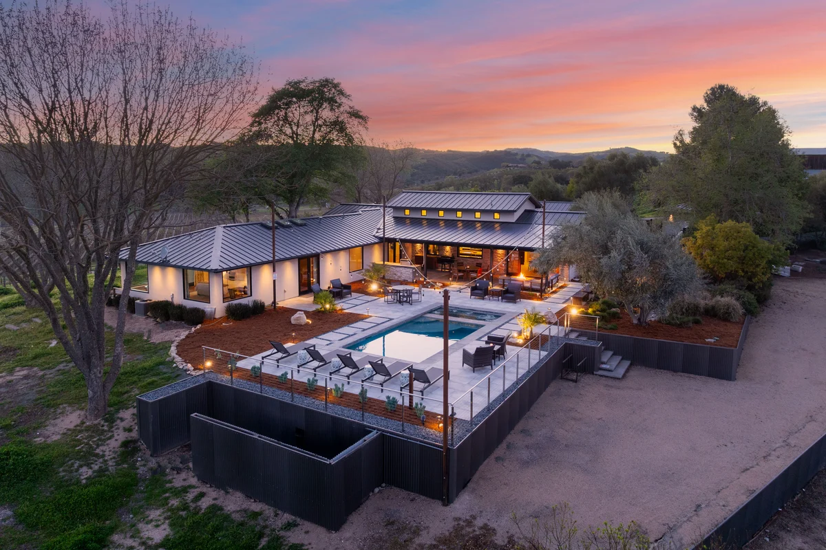 Wander Paso Robles Vines