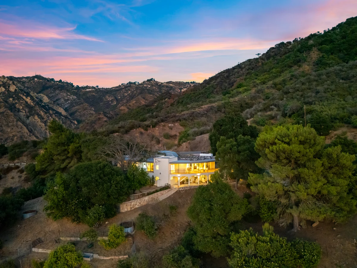 Wander Malibu Canyon Retreat