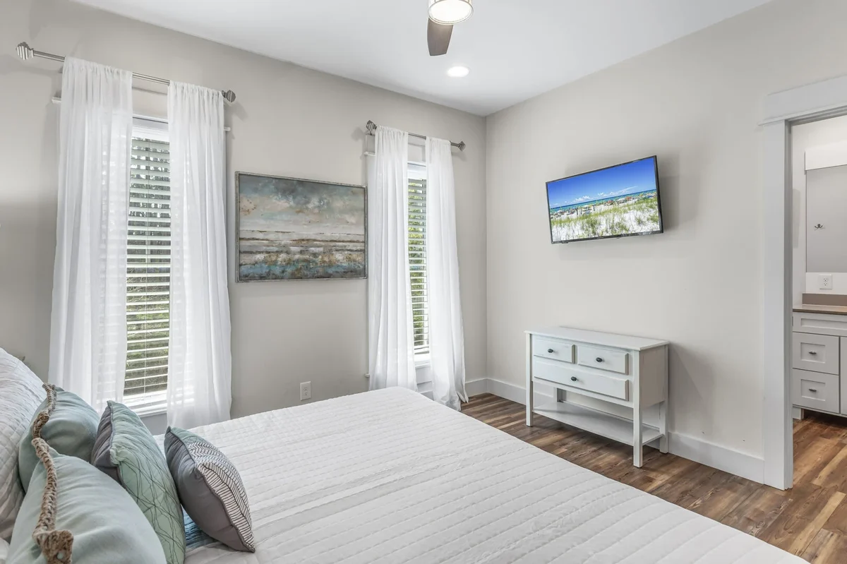 Wander Rosemary Shores #18