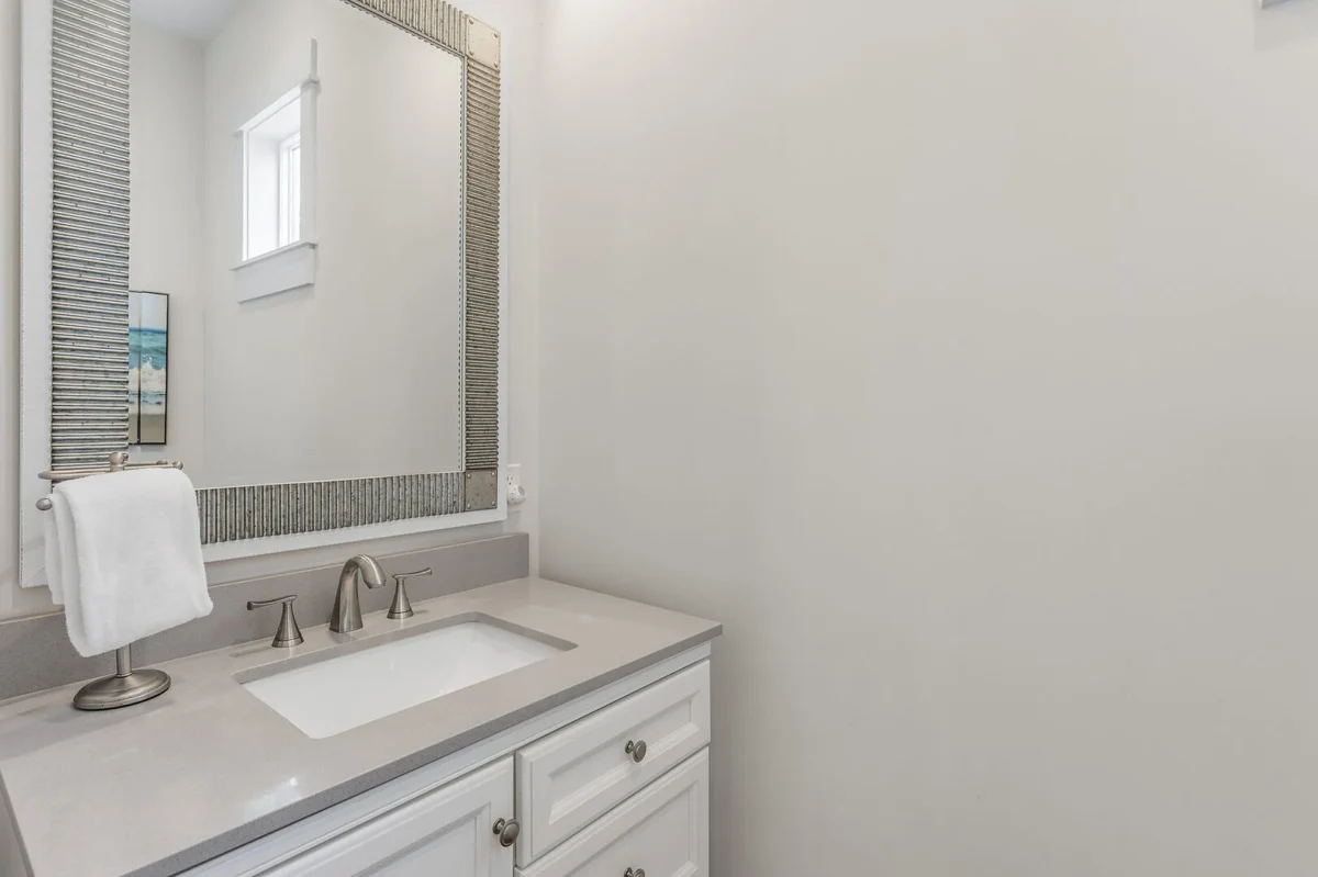 Wander Rosemary Shores #20