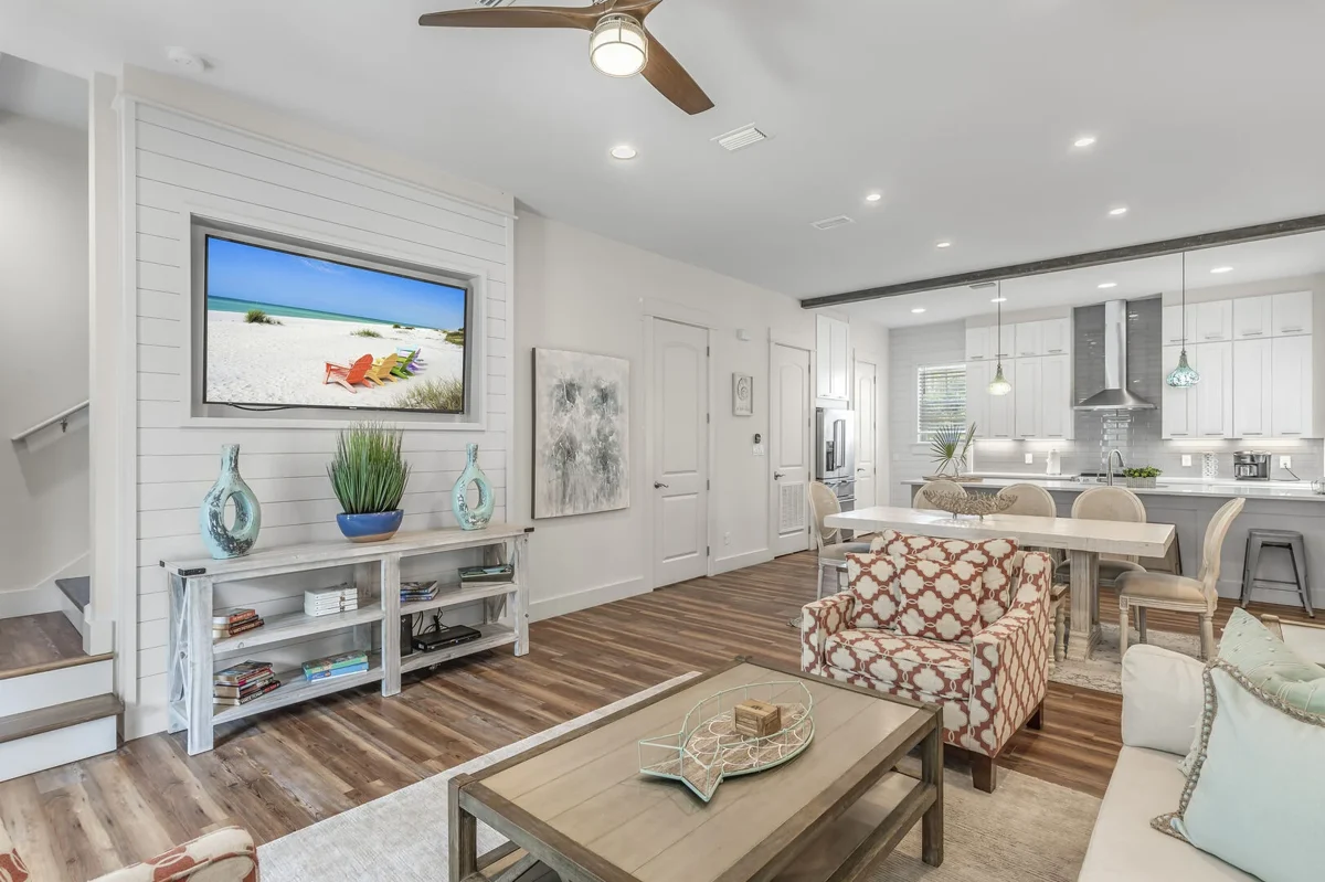 Wander Rosemary Shores #23